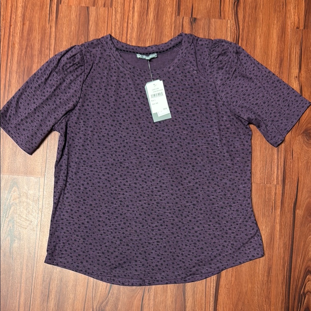 NWT! Wit & Wisdom Purple with Black Short Sleeve Blouse, size Large